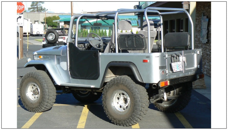 Bushwacker 65-84 Toyota Land Cruiser Cutout Style Flares 2pc - Black Bushwacker
