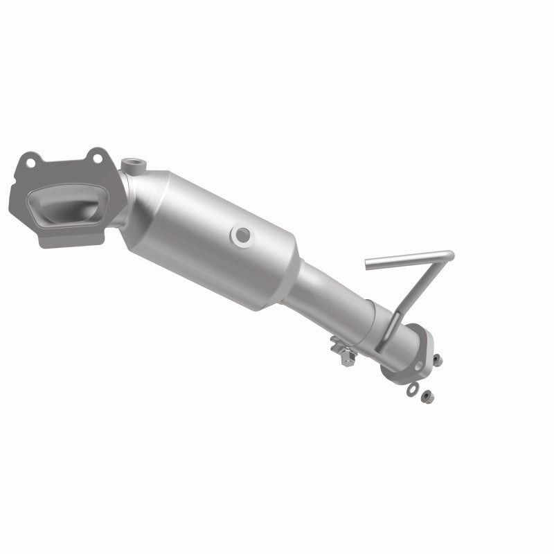 MagnaFlow Conv Direct Fit OEM 12-17 Jeep Wrangler 3.6L Underbody Magnaflow