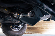 Load image into Gallery viewer, DV8 Offroad 21-22 Ford Bronco Rear Differential Skid Plate DV8 Offroad