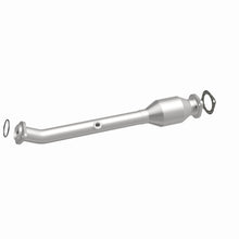 Load image into Gallery viewer, MagnaFlow Converter Direct Fit 05-12 Nissan Pathfinder 4.0L / 05-15 NIssan Xterra 4.0L Magnaflow