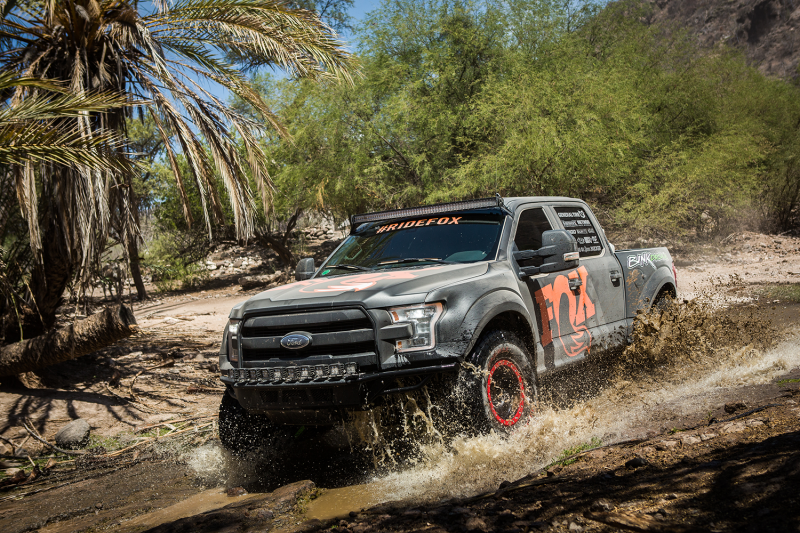 Fox 2017+ Ford Super Duty 2.0 Perf Series 12.1in. Smooth Body IFP Rear Shock / 0-1in. Lift w/ CD Adj FOX