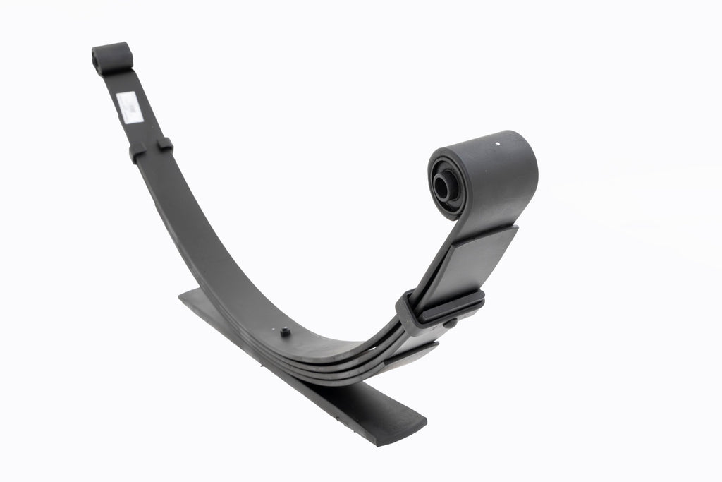 Rear Leaf Springs | 6" Lift | Pair | Ford F-250/F-350 Super Duty (99-07) Rough Country
