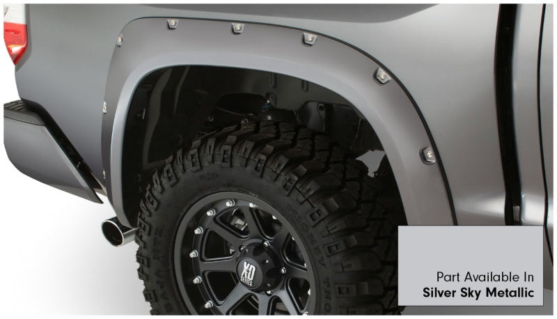 Bushwacker 16-18 Toyota Tundra Fleetside Pocket Style Flares 4pc 66.7/78.7/97.6in Bed - Silver Sky Bushwacker