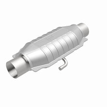 Load image into Gallery viewer, MagnaFlow Conv Universal 2.5 inch T2 Rear Magnaflow