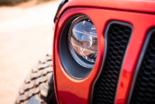 Load image into Gallery viewer, DV8 Offroad 2018+ Jeep Wrangler JL/Gladiator LED Projector Headlights DV8 Offroad