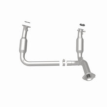 Load image into Gallery viewer, MagnaFlow Conv DF 07-09 Chevy/GMC Silverado/Suburban/Sierra/Tahoe/Yukon Magnaflow