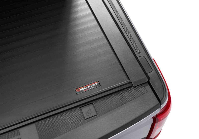 Roll-N-Lock 17-19 Ford F-250/F-350 Super Duty SB 80-3/8in A-Series Retractable Tonneau Cover Roll-N-Lock