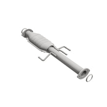 Load image into Gallery viewer, MagnaFlow Conv DF 01-02 Tacoma CC-SB 3.4L 4w Magnaflow