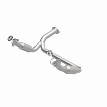 Load image into Gallery viewer, MagnaFlow Conv DF 07-09 Chevy/GMC Silverado/Suburban/Sierra/Tahoe/Yukon Magnaflow