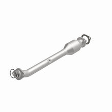 Load image into Gallery viewer, MagnaFlow Converter Direct Fit 05-12 Nissan Pathfinder 4.0L / 05-15 NIssan Xterra 4.0L Magnaflow