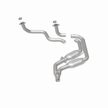 Load image into Gallery viewer, MagnaFlow Conv DF GM 89 92 (2.5in Tubing) Magnaflow