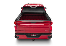 Load image into Gallery viewer, Truxedo 19-20 GMC Sierra &amp; Chevrolet Silverado 1500 (New Body) 5ft 8in Sentry CT Bed Cover Truxedo