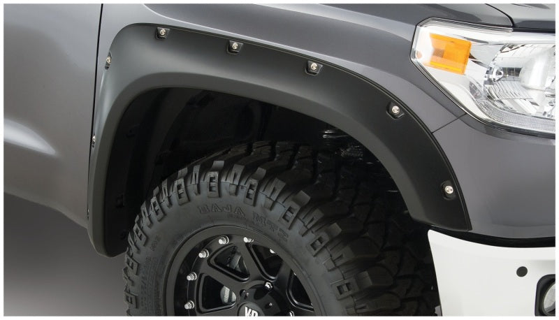 Bushwacker 14-18 Toyota Tundra Fleetside Pocket Style Flares 4pc 66.7/78.7/97.6in Bed - Black Bushwacker