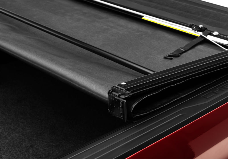 Truxedo 2020 GMC Sierra & Chevrolet Silverado 2500HD & 3500HD 6ft 9in Deuce Bed Cover Truxedo