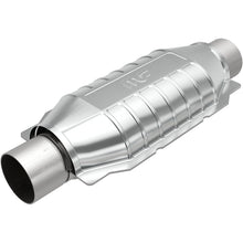 Load image into Gallery viewer, MagnaFlow Conv Univ 2.5in Inlet/Outlet Center/Center Oval 12in Body L x 6.5in W x 16in Overall L Magnaflow