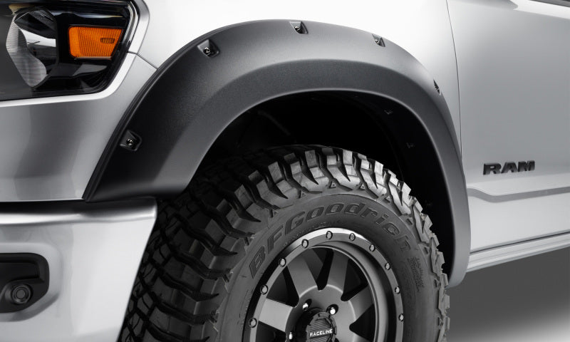 Bushwacker 19-22 Ram 1500 (Excl. Rebel/TRX) 76.3 & 67.4in Bed Forge Style Flares 4pc - Tex. Blk Bushwacker