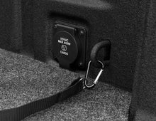 Load image into Gallery viewer, Roll-N-Lock 2020 Jeep Gladiator 5ft bed M-Series Retractable Tonneau Cover Roll-N-Lock