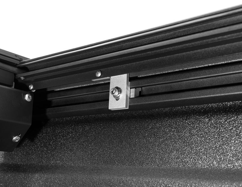 Roll-N-Lock 2020 Jeep Gladiator 5ft bed M-Series Retractable Tonneau Cover Roll-N-Lock