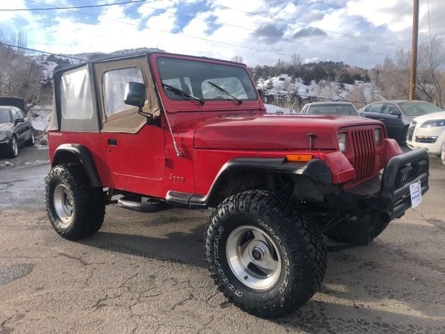 2.5 Inch Lift Kit | Jeep Wrangler YJ 4WD (1987-1995) Rough Country