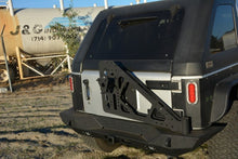 Load image into Gallery viewer, DV8 Offroad RS-10/RS-11 TC-6 Tire Carrier DV8 Offroad