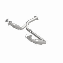 Load image into Gallery viewer, MagnaFlow Conv DF 07-09 Chevy/GMC Silverado/Suburban/Sierra/Tahoe/Yukon Magnaflow
