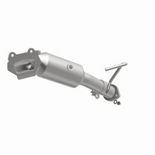 Load image into Gallery viewer, MagnaFlow Conv Direct Fit OEM 12-17 Jeep Wrangler 3.6L Underbody Magnaflow