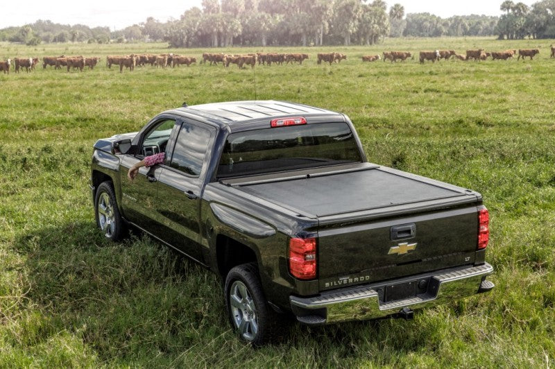 Roll-N-Lock 08-16 Ford F-250/F-350 Super Duty LB 93-3/8in M-Series Retractable Tonneau Cover Roll-N-Lock