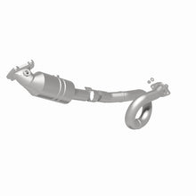 Load image into Gallery viewer, MagnaFlow Conv Direct Fit OEM 12-17 Jeep Wrangler 3.6L Underbody Magnaflow