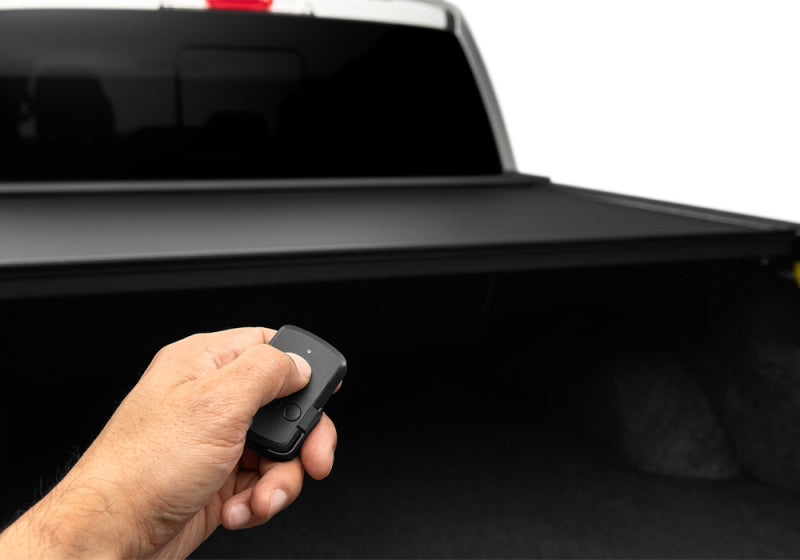 Roll-N-Lock 2021 Ford F-150 67.1in E-Series Retractable Tonneau Cover Roll-N-Lock