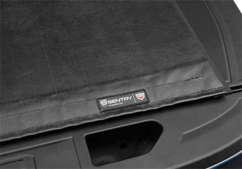 Truxedo 2020 GMC Sierra & Chevrolet Silverado 2500HD & 3500HD 6ft 9in Sentry Bed Cover Truxedo