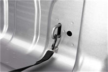 Load image into Gallery viewer, Roll-N-Lock 16-18 Toyota Tacoma Double Cab SB 60-1/2in A-Series Retractable Tonneau Cover Roll-N-Lock
