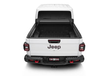 Load image into Gallery viewer, Truxedo 2020 Jeep Gladiator 5ft Sentry CT Bed Cover Truxedo