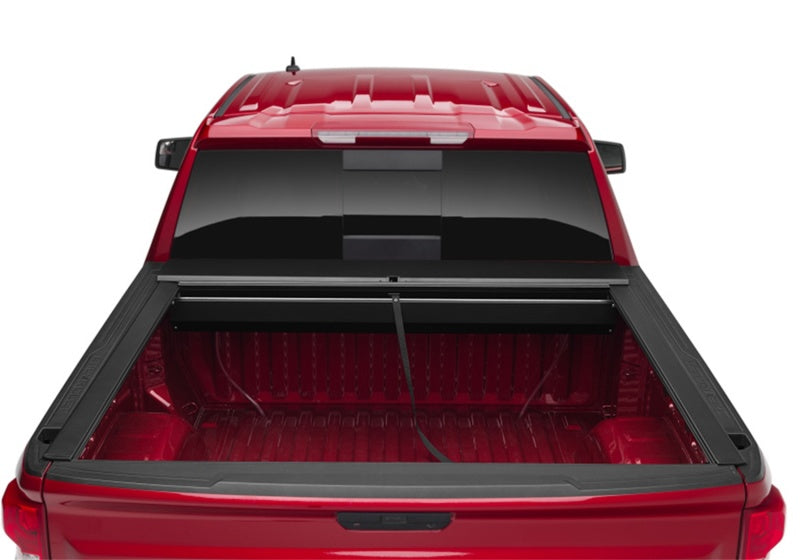 Roll-N-Lock 16-18 Toyota Tacoma Crew Cab SB 60-1/2in M-Series Retractable Tonneau Cover Roll-N-Lock