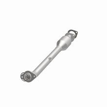 Load image into Gallery viewer, MagnaFlow Converter Direct Fit 05-12 Nissan Pathfinder 4.0L / 05-15 NIssan Xterra 4.0L Magnaflow