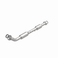 Load image into Gallery viewer, MagnaFlow Conv DF 05-08 Tacoma 2.7 Rear Magnaflow