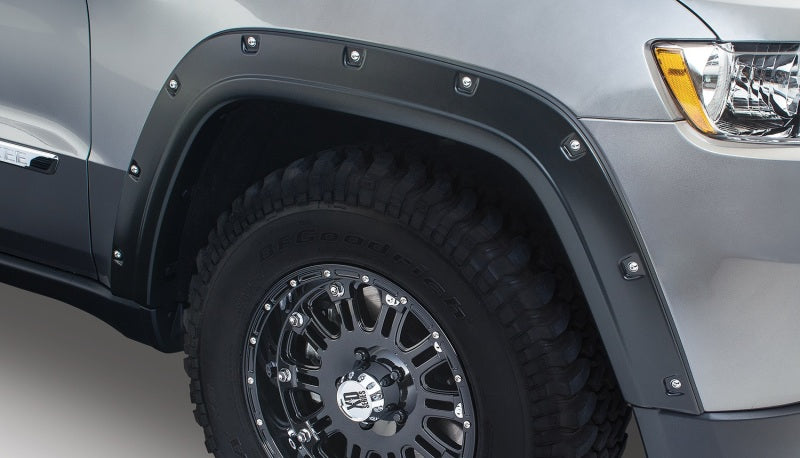 Bushwacker 11-18 Jeep Grand Cherokee Pocket Style Flares 2pc Does Not Fit SRT8 - Black Bushwacker