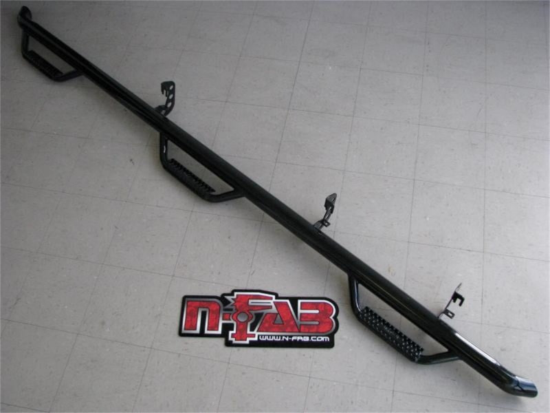 N-Fab Nerf Step 07-17 Toyota Tundra CrewMax 5.6ft Bed - Tex. Black - Bed Access - 3in N-Fab