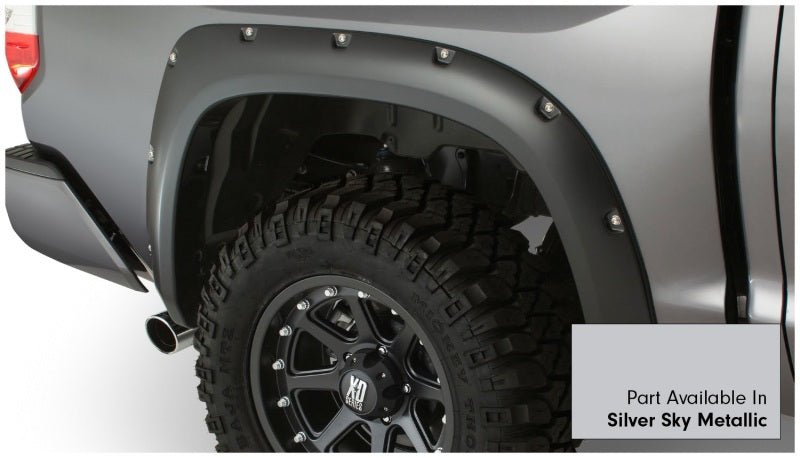 Bushwacker 16-18 Toyota Tundra Fleetside Pocket Style Flares 4pc 66.7/78.7/97.6in Bed - Silver Sky Bushwacker