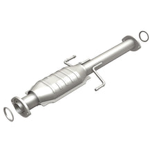 Load image into Gallery viewer, MagnaFlow Conv DF 01-02 Tacoma CC-SB 3.4L 4w Magnaflow