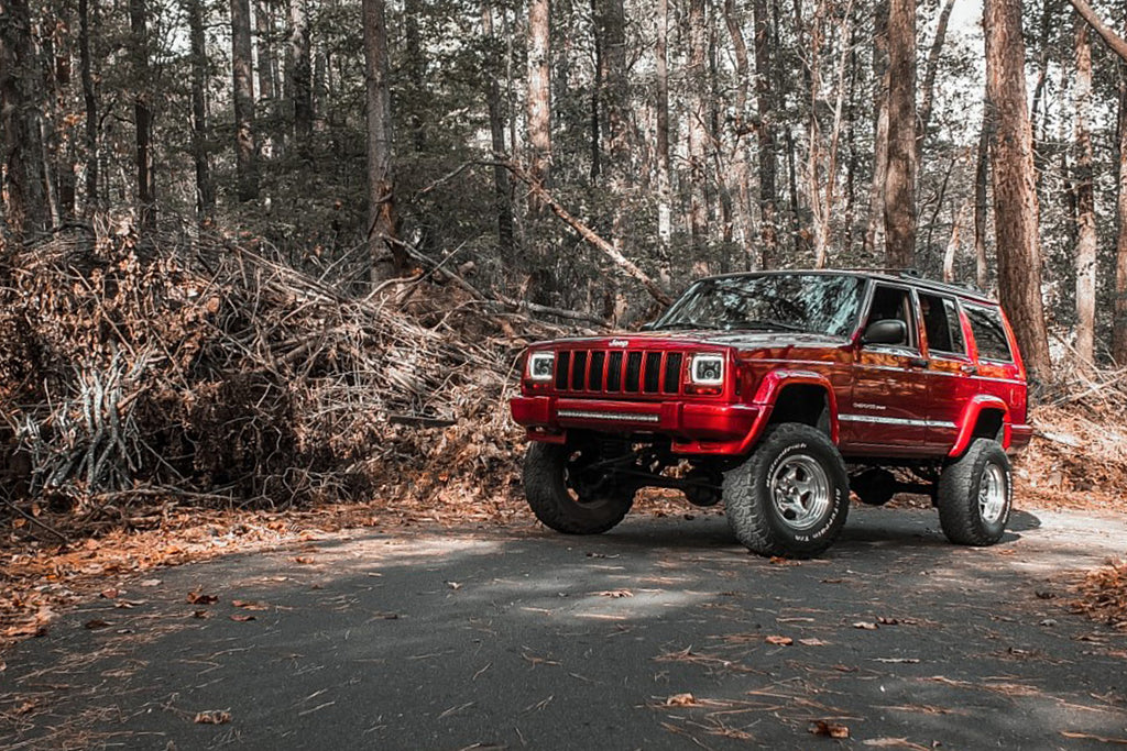4.5 Inch Lift Kit | V2 | RR springs | Jeep Cherokee XJ (84-01) Rough Country