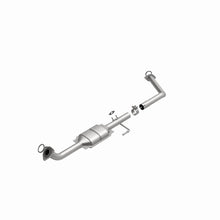 Load image into Gallery viewer, MagnaFlow Conv DF 01-04 Toyota Sequoia 4.7L D/S Magnaflow