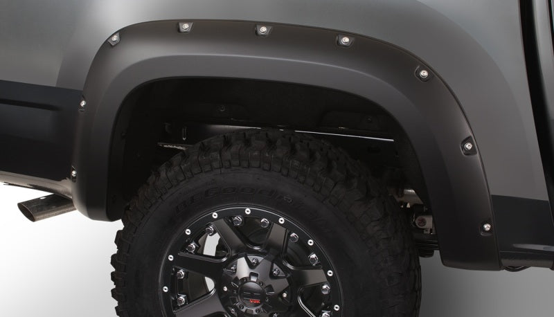 Bushwacker 15-18 Chevy ado Fleetside Pocket Style Flares 4pc 74.0in Bed - Black Bushwacker