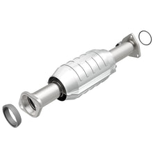 Load image into Gallery viewer, MagnaFlow Conv DF 97-01 Honda CR-V 2.0L Magnaflow
