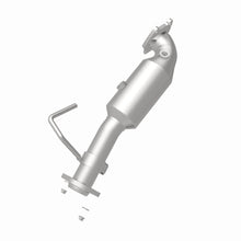 Load image into Gallery viewer, MagnaFlow Conv Direct Fit OEM 12-17 Jeep Wrangler 3.6L Underbody Magnaflow