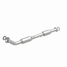 Load image into Gallery viewer, MagnaFlow Conv DF 05-08 Tacoma 2.7 Rear Magnaflow