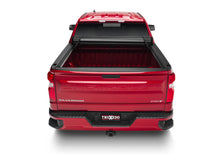 Load image into Gallery viewer, Truxedo 19-20 GMC Sierra &amp; Chevrolet Silverado 1500 (New Body) 5ft 8in Sentry CT Bed Cover Truxedo