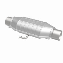 Load image into Gallery viewer, MagnaFlow Conv Universal 2.5 inch T2 Rear Magnaflow