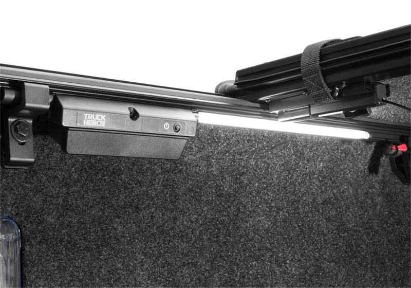 UnderCover 19-20 Ram 1500 5.7ft Ultra Flex Bed Cover - Matte Black Finish Undercover