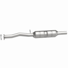 Load image into Gallery viewer, MagnaFlow Conv DF 00-01 Excursion With 5.4L A Magnaflow