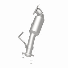 Load image into Gallery viewer, MagnaFlow Conv Direct Fit OEM 12-17 Jeep Wrangler 3.6L Underbody Magnaflow